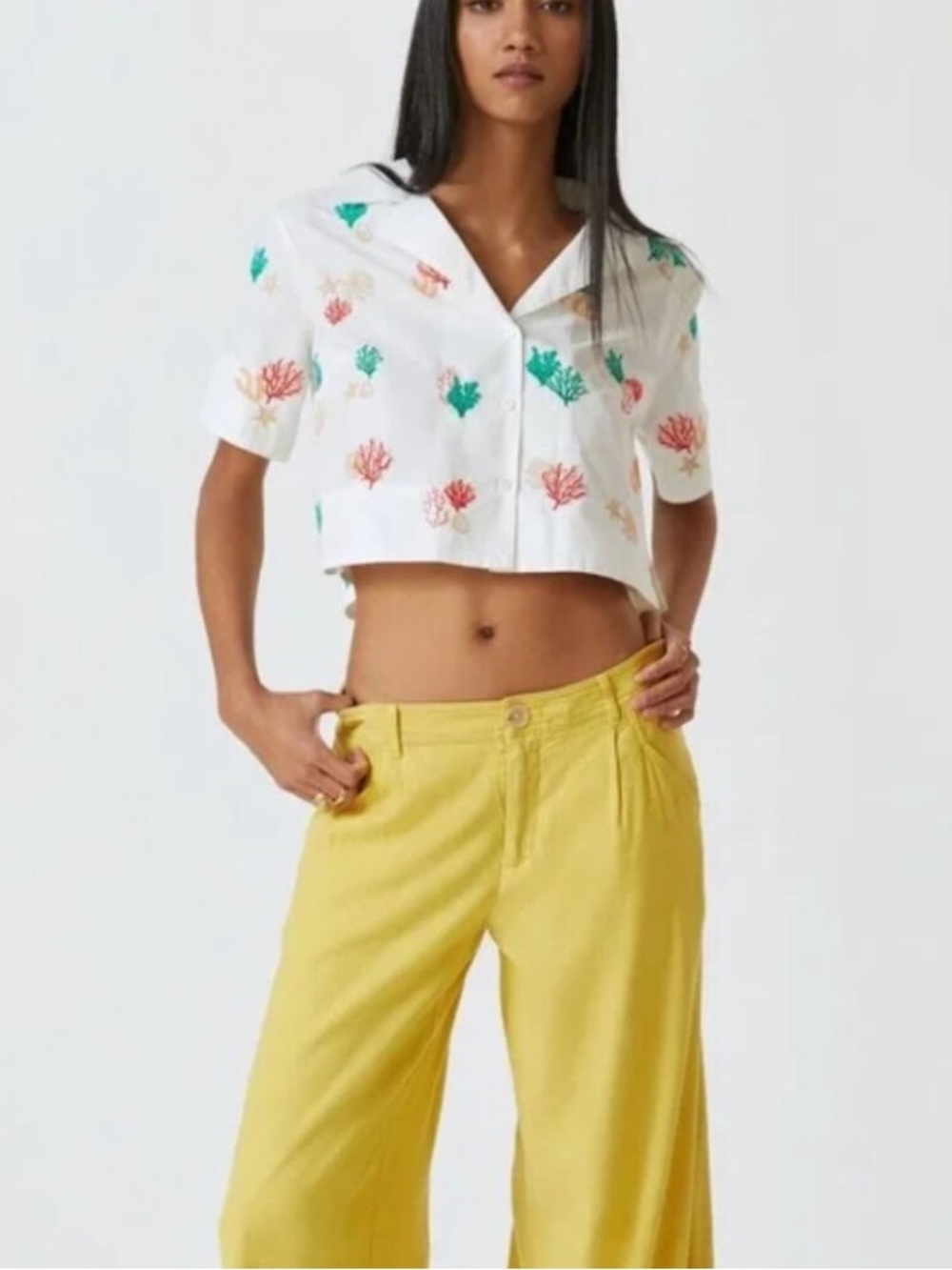 Maeve White Cropped Button Shirt with Green and Coral Coral Reef Embroidery